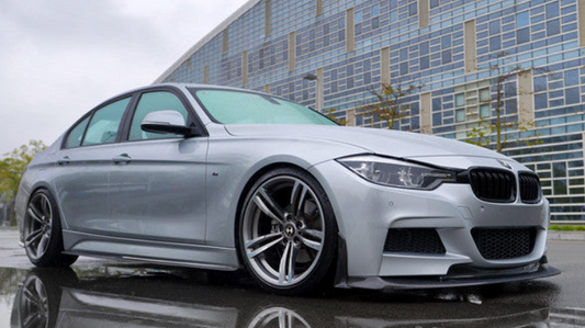 ZDERZAKI zestaw BODYKIT w KOLOR MPakiet do BMW 3 F30 sedan 2011-2018 PRZÓD TYŁ PROGI MTech pod kod lakieru