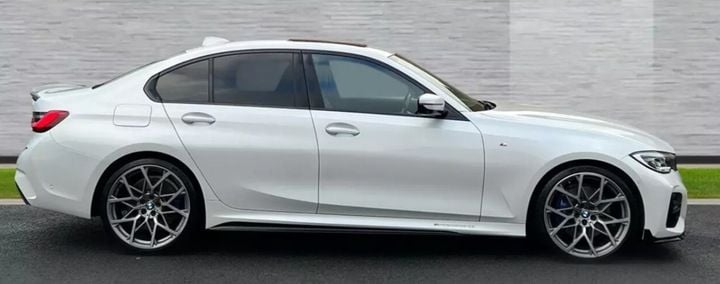 DOKŁADKI PROGÓW LISTWY PROGOWE BOCZNE BMW 3 G20 G21 czarny połysk SPOILER