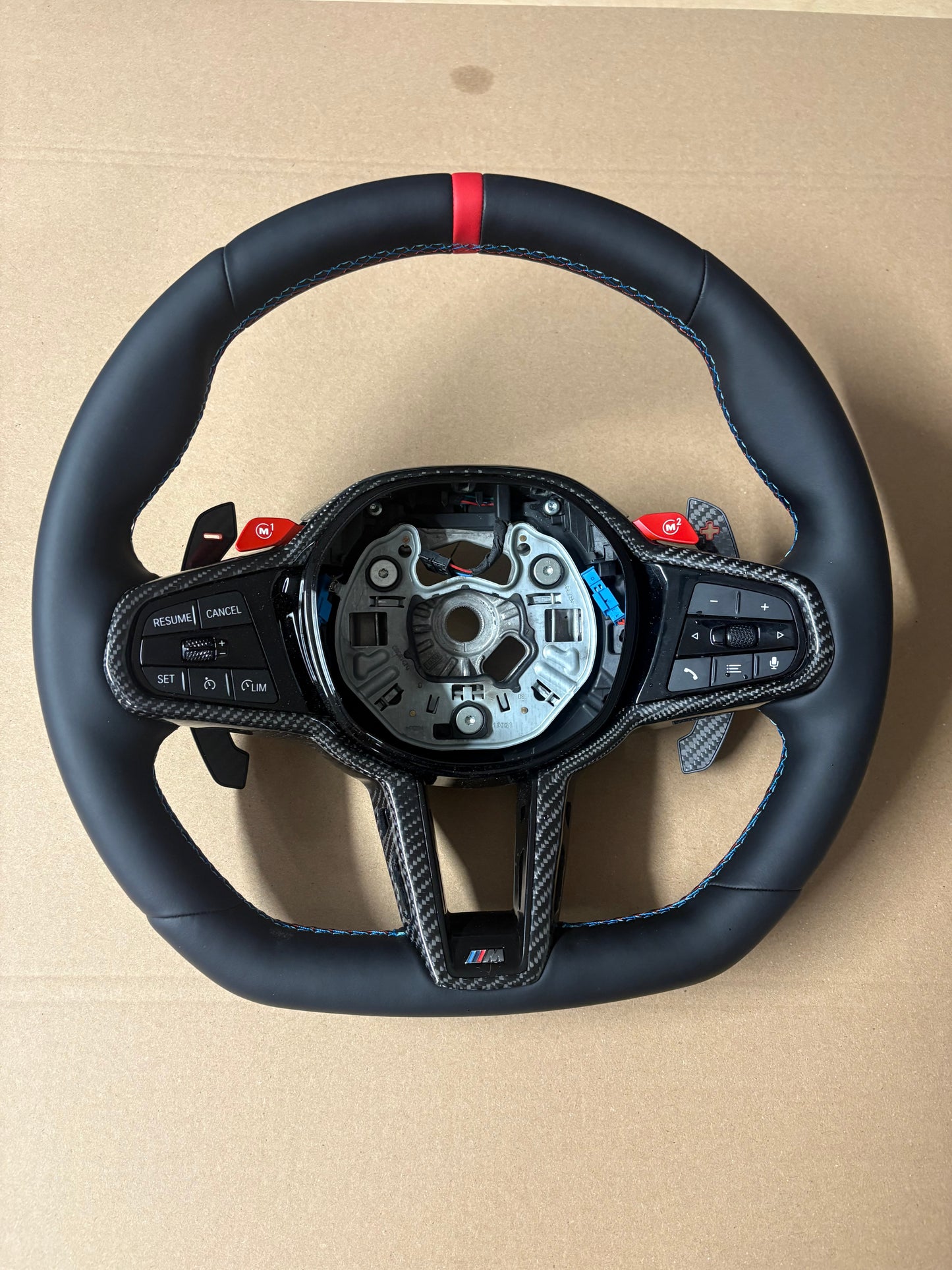 Sportowa kierownica M‑Pakiet do BMW seria G G20 G21 G22 G23 G80 G81 G82 G83 G01 G15 G02 G87 G42M2 M3 M4 ACC , TJA , 5AU