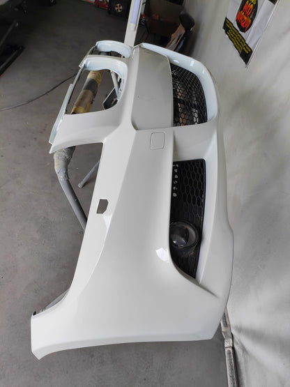 ZDERZAKI zestaw BODYKIT w KOLOR do BMW E90 LCI sedan MPAKIET Mtech 2009-2013 DYF 2L PRZÓD TYŁ PROGI pod kod lakieru
