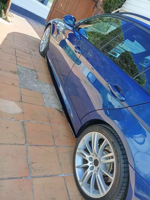 DOKŁADKI PROGÓW LISTWY PROGOWE BOCZNE BMW 3 E90 E91 czarny połysk progi