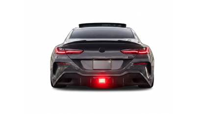 Dyfuzor zderzaka tylnego z lampą LED pasujący do BMW serii 8 - G14 / G15