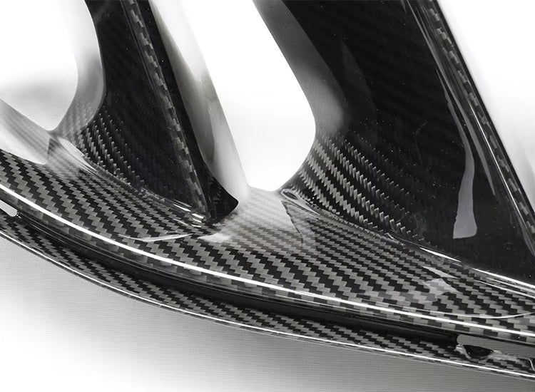 wloty powietrza zderzaka CARBON podwójne do BMW M3 M4 G80 G81 G82 G83 PREPREG (Kopia)