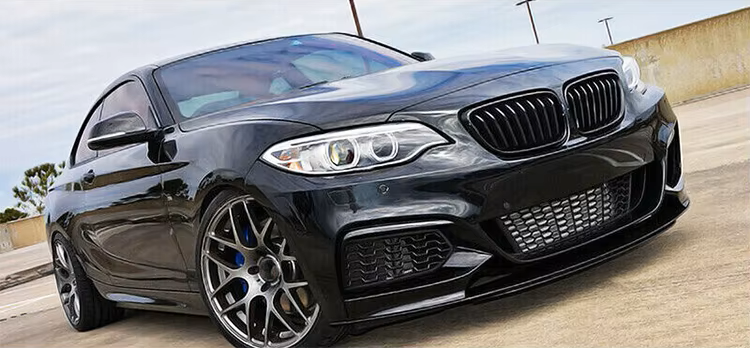 DOKŁADKA przód BMW F22 23 MPerformance czarny połysk jednoczęściowa SPLITER
