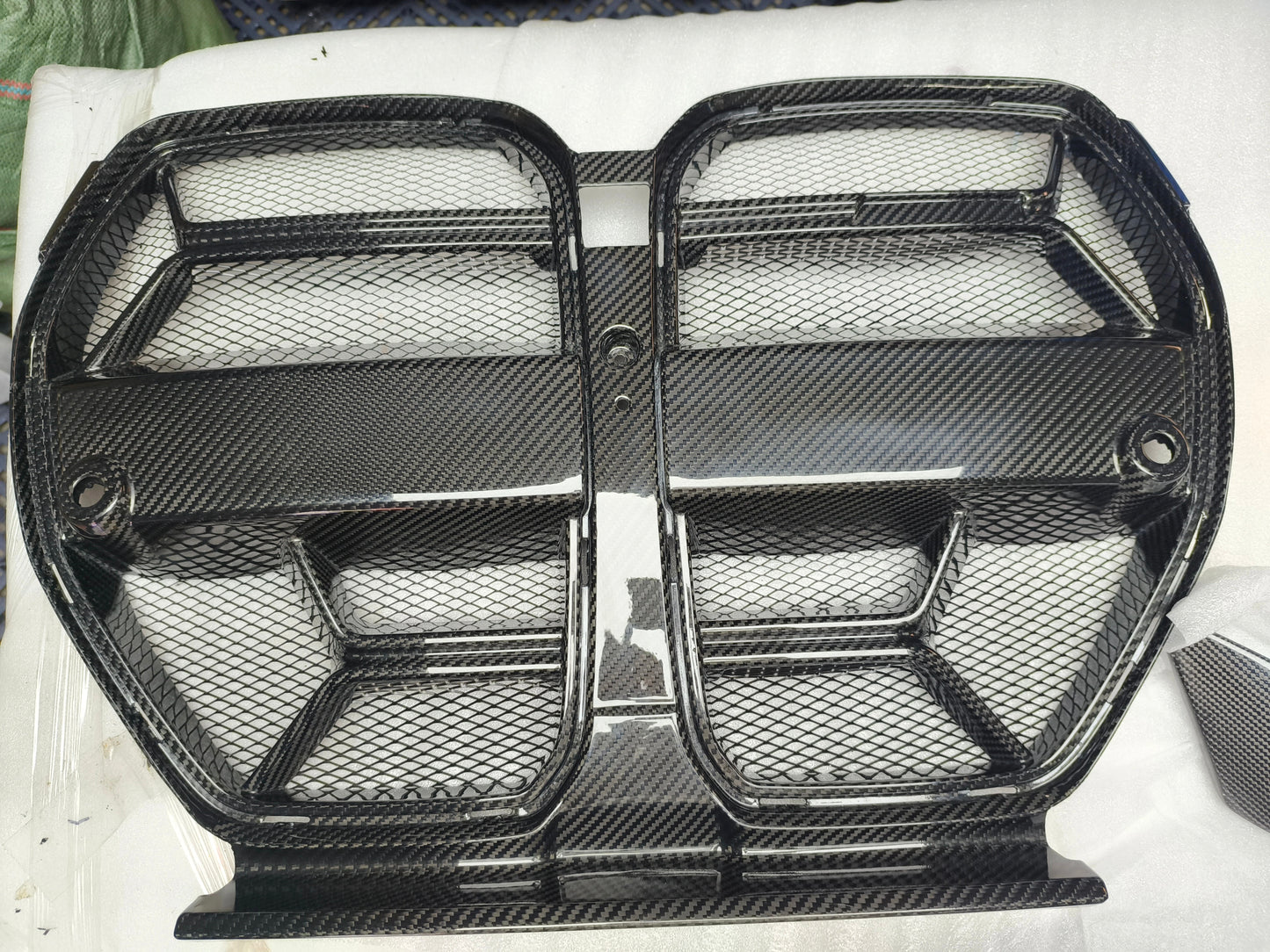 Nerki grill CARBON do BMW M3 M4 G80 G81 G82 G83 CSL standard + siatka ochronna