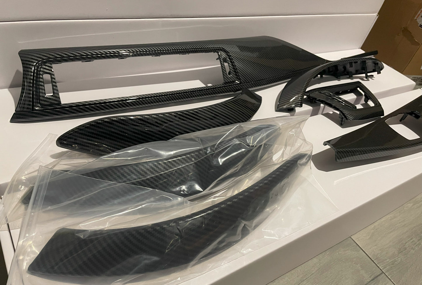 DEKORY CARBON look do BMW F30/31/32/36 M3/4 LISTWY OZDOBNE WEWNĘTRZNE 7element