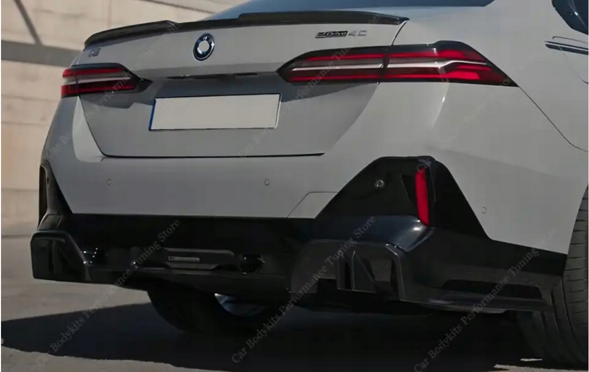 DYFUZOR dokładka tył tylna BMW 5 G60 G61 G68 2023+ spoiler