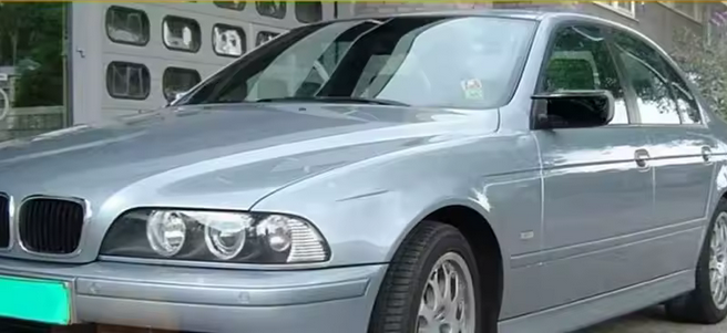 OBUDOWY LUSTEREK do BMW E39 NAKŁADKI na lusterka Mlook M5 czarny połysk