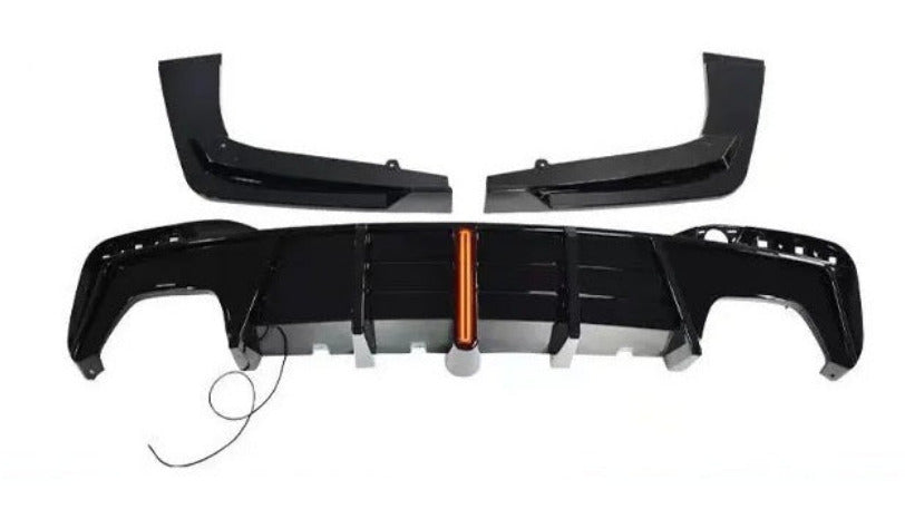 DYFUZOR SPOILER do BMW G30 G31 LED 4R CZARNY POŁYSK ZE SWIATŁEM STOP 2016-2024