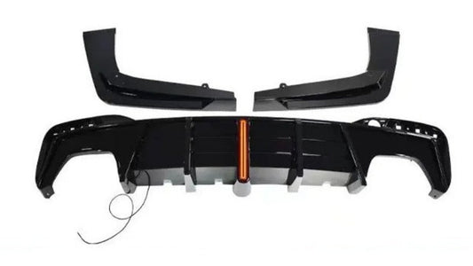 DYFUZOR SPOILER do BMW G30 G31 LED 4R CZARNY POŁYSK ZE SWIATŁEM STOP 2016-2024