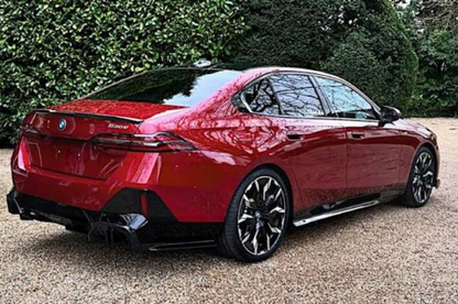 Dokładki Progów do BMW 5 G60 G61 G68 MPakiet Czarny Listwy progowe na progi