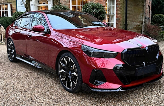 Dokładki Progów do BMW 5 G60 G61 G68 MPakiet Czarny Listwy progowe na progi