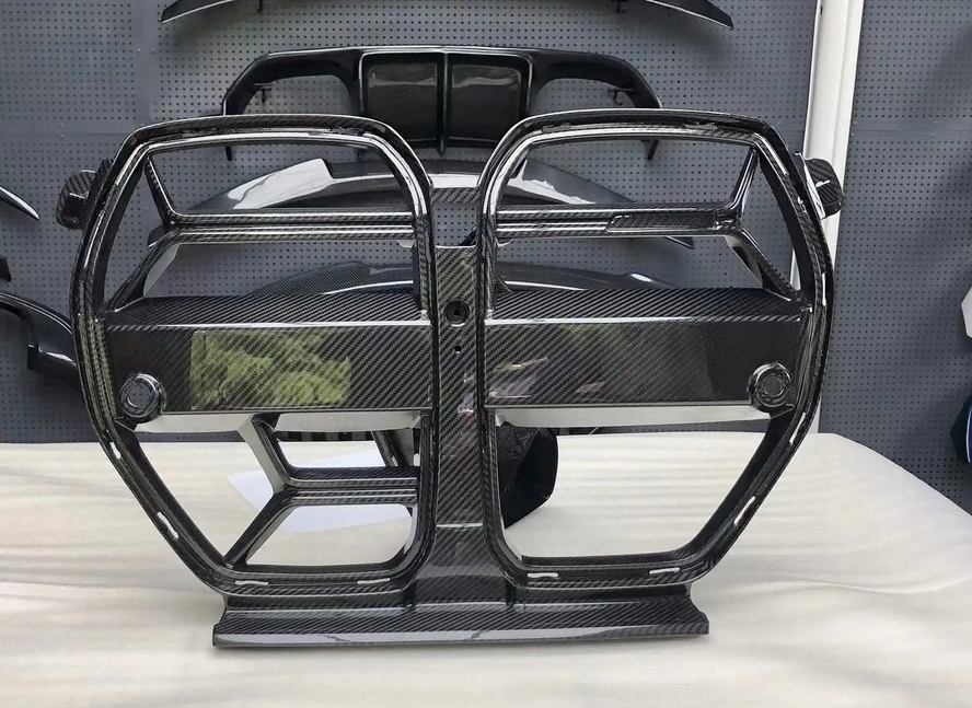 Nerki grill CARBON do BMW M3 M4 G80 G81 G82 G83 CSL ACC