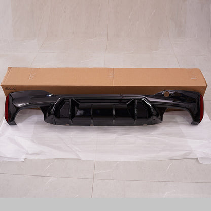 DYFUZOR SPOILER do BMW G30 G31 M5 STYLE COMPETITION 4R CZARNY POŁYSK